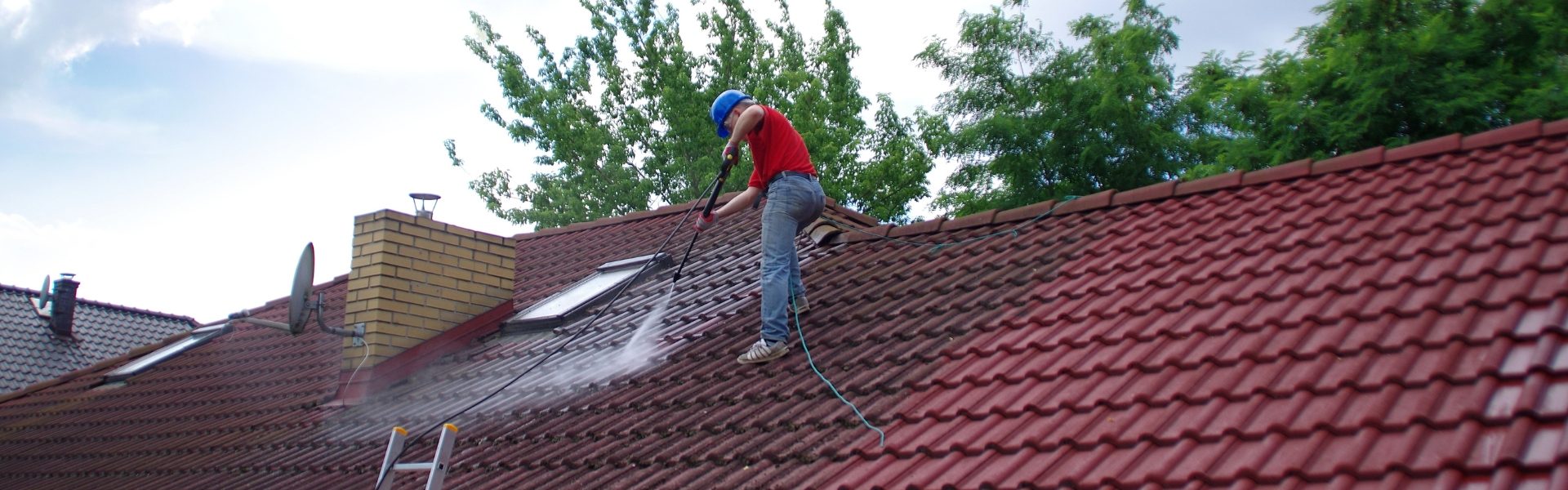 Roof painting services in Umhlanga